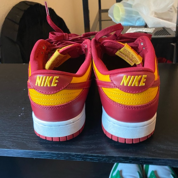 Nike dunk low “USC” - Picture 3 of 4